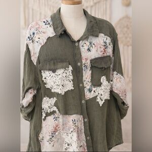 Patchwork Star Blouse Pol Nwot